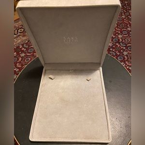 Final! Soft gray jewelry gift box